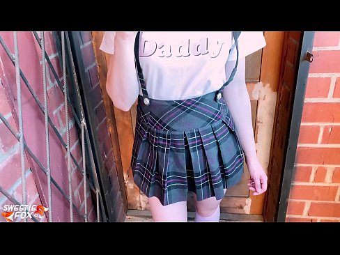 ❤️ Schoolgirl Sucks a dick gu domhainn agus fucks an àite clasaichean. ❤️ Porno fb aig porn gd.com-milf-300.ru ❤