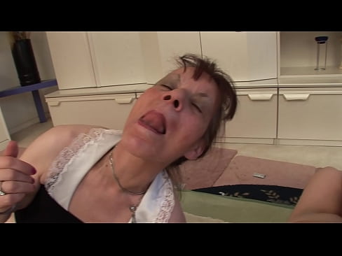 ❤️ Tha triùir aig dà sheanmhair agus aon sheanair ❤️ Porno fb aig porn gd.com-milf-300.ru ❤